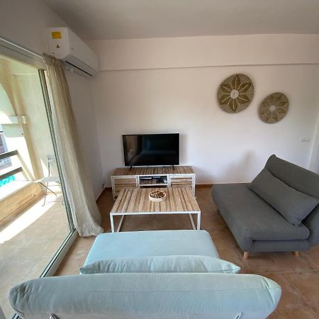 Bella Paula Apartment Es Pujols Luaran gambar
