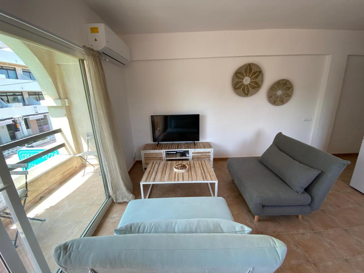 Bella Paula Apartment Es Pujols Luaran gambar