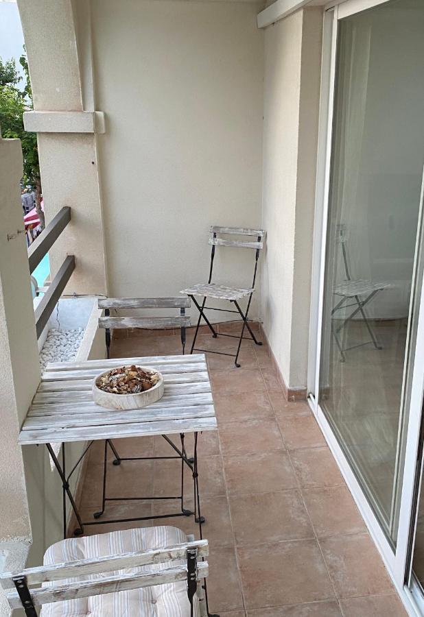 Bella Paula Apartment Es Pujols Luaran gambar